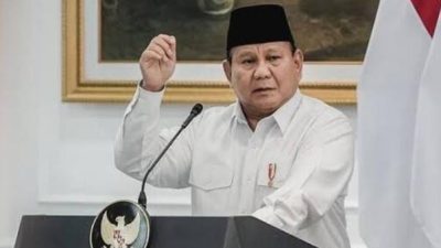 “Ketika Presiden Menyentil, dan Sebuah Mobil Seharga Rp8 Miliar Menjadi Simbol.”