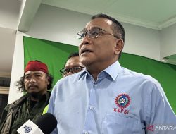 Jumhur Hidayat, Dari Segi Aspek Politik